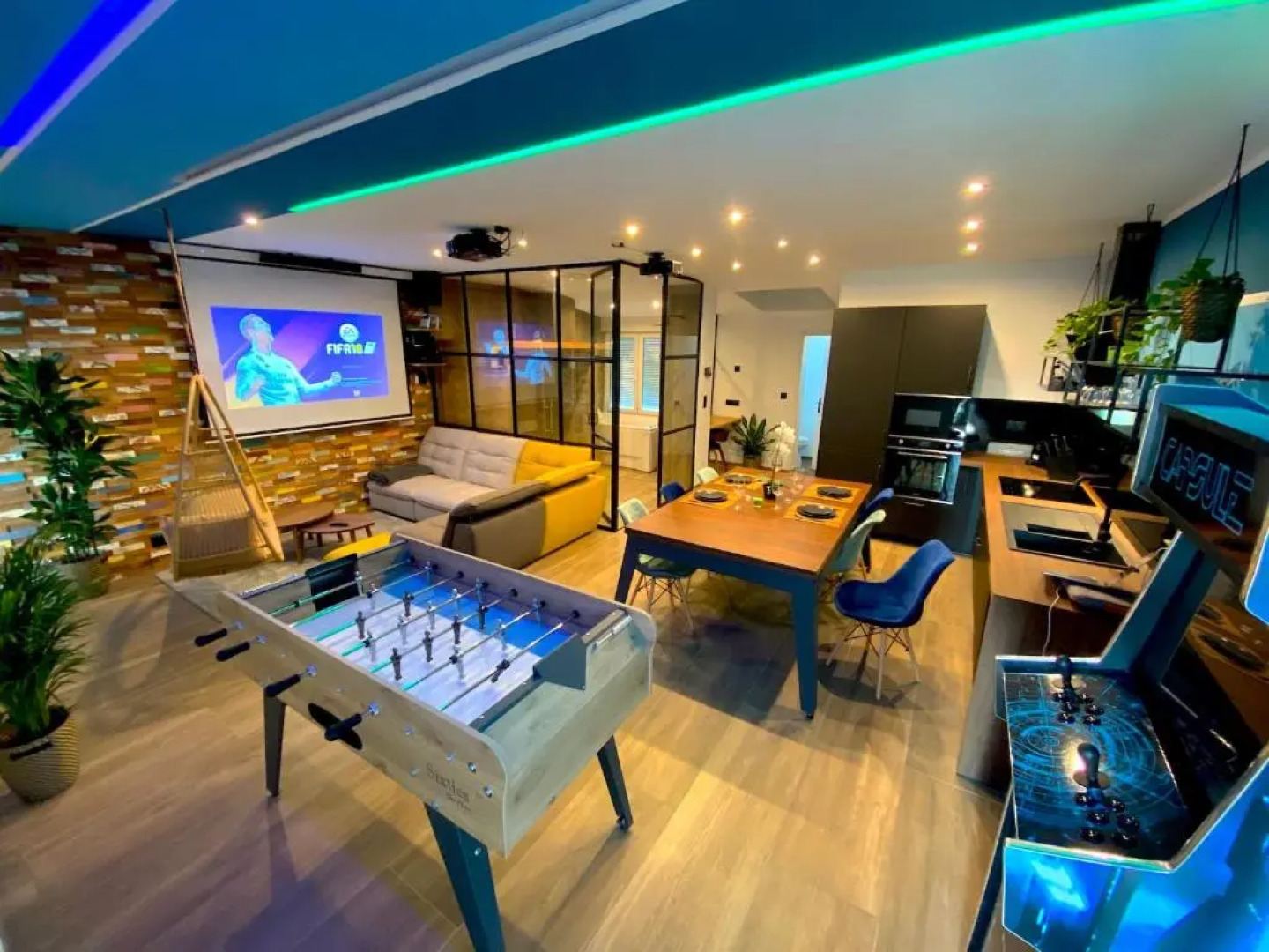Capsule Gaming balnéo & billard & babyfoot & sauna 2 chambres