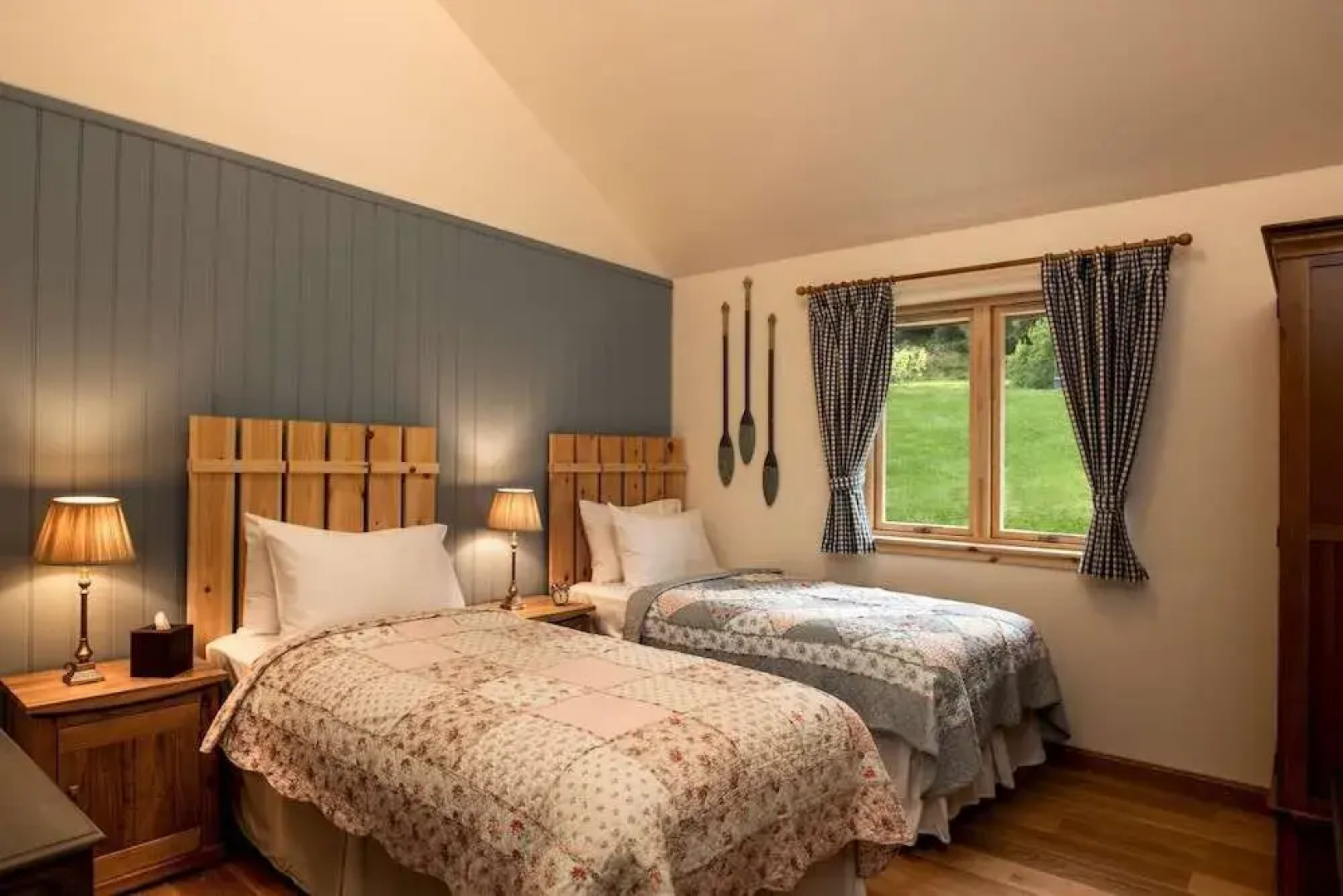 Whispering Pines Lodge