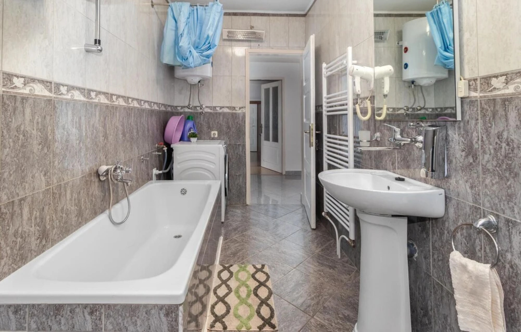 Beautiful Apartment in Otocac With Wifi and 2 Bedrooms