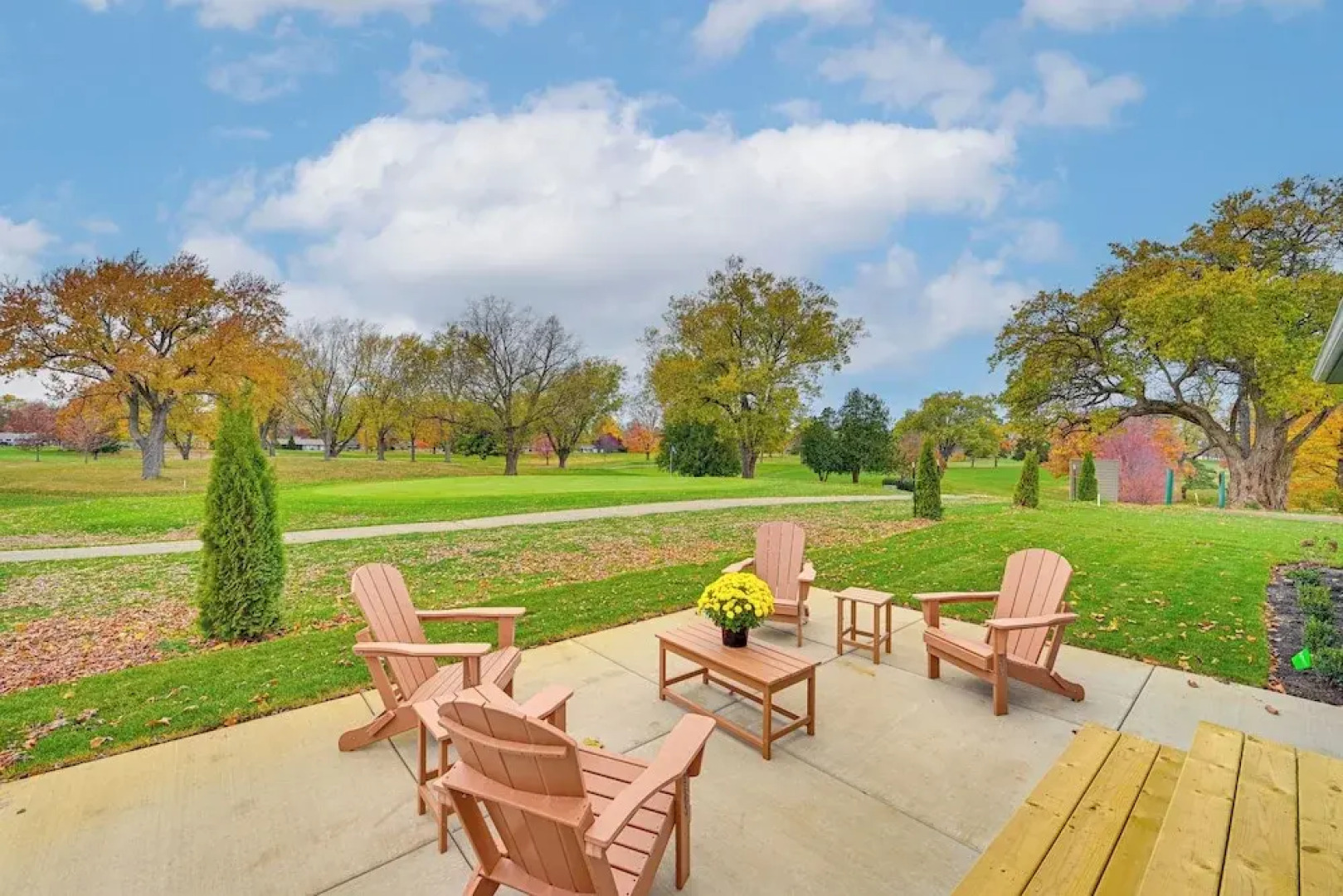 Home on Legacy Hills Golf Course w/ Patio!
