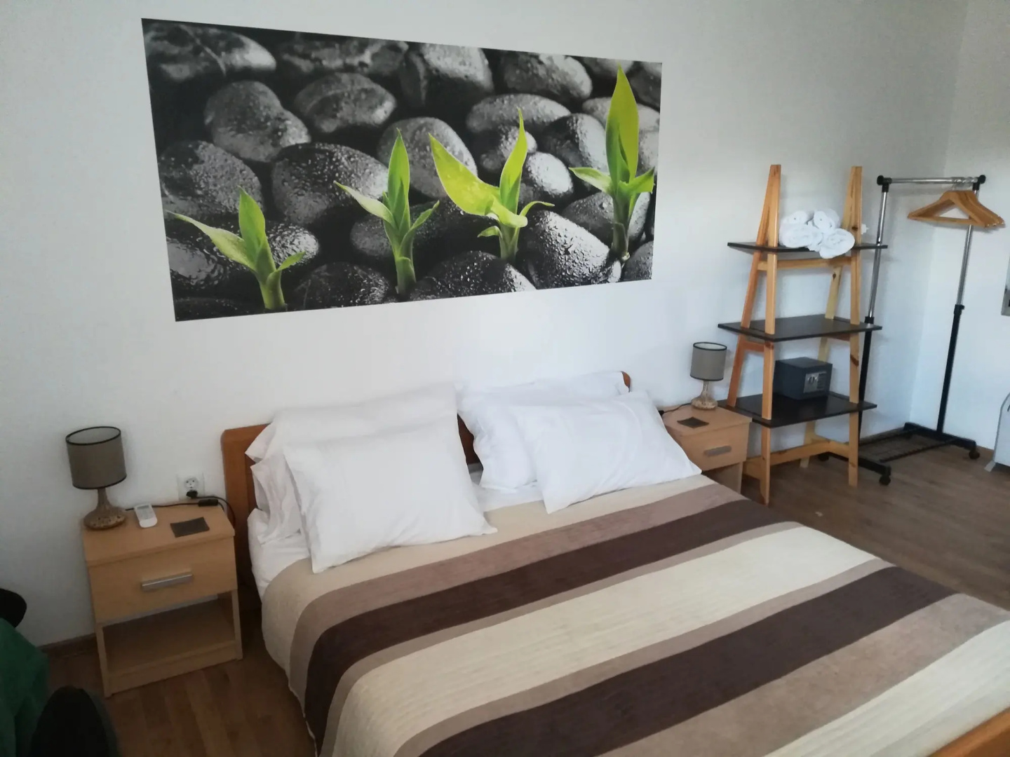 Nikyup Guest House