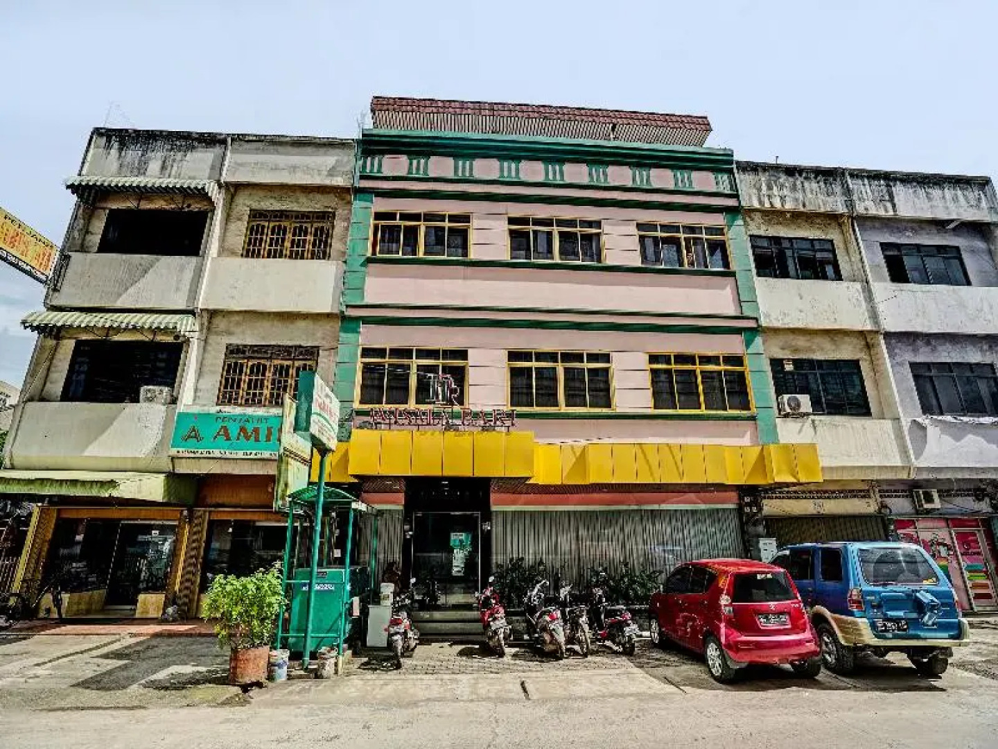 Oyo 91805 Hotel Wisma Bari