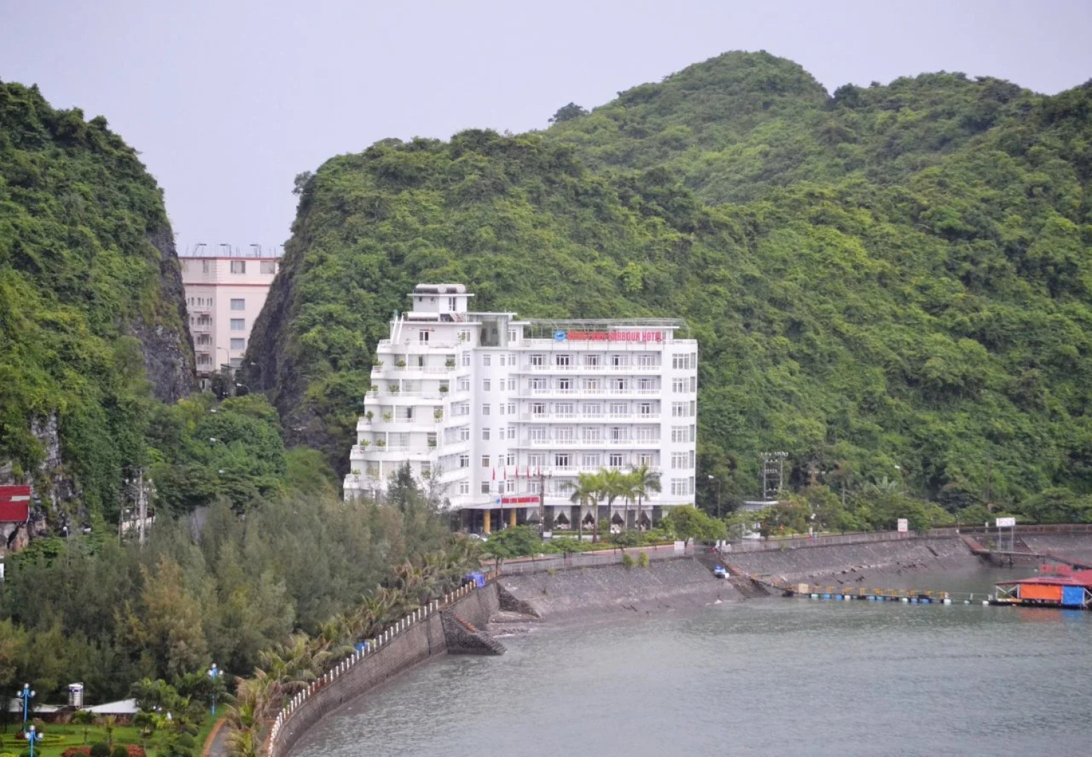 Hung Long Harbour Hotel