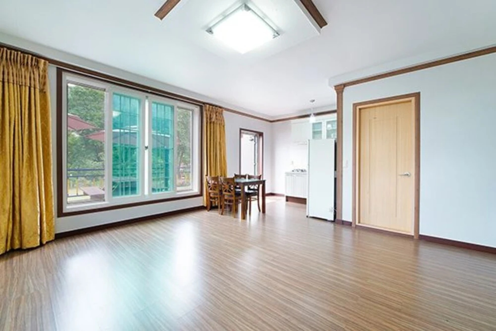 Danyang Countryside Path in Forest Pension