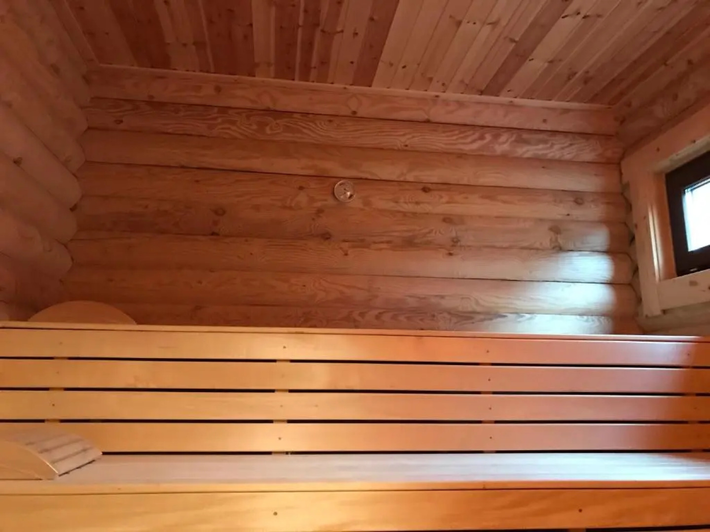 Wellness Hütte am Zwenkauer See bei Leipzig