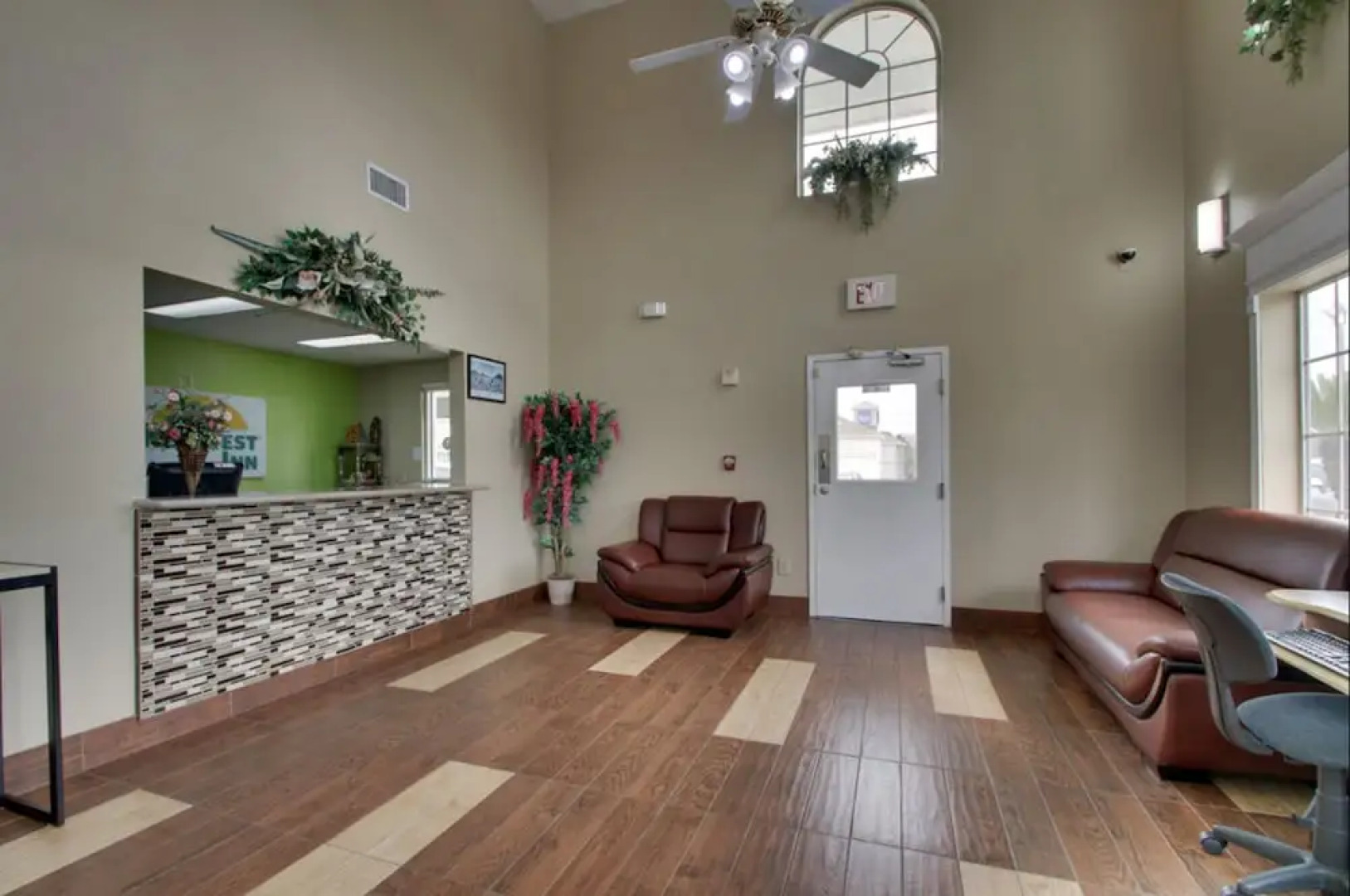 Key West Inn - Millbrook