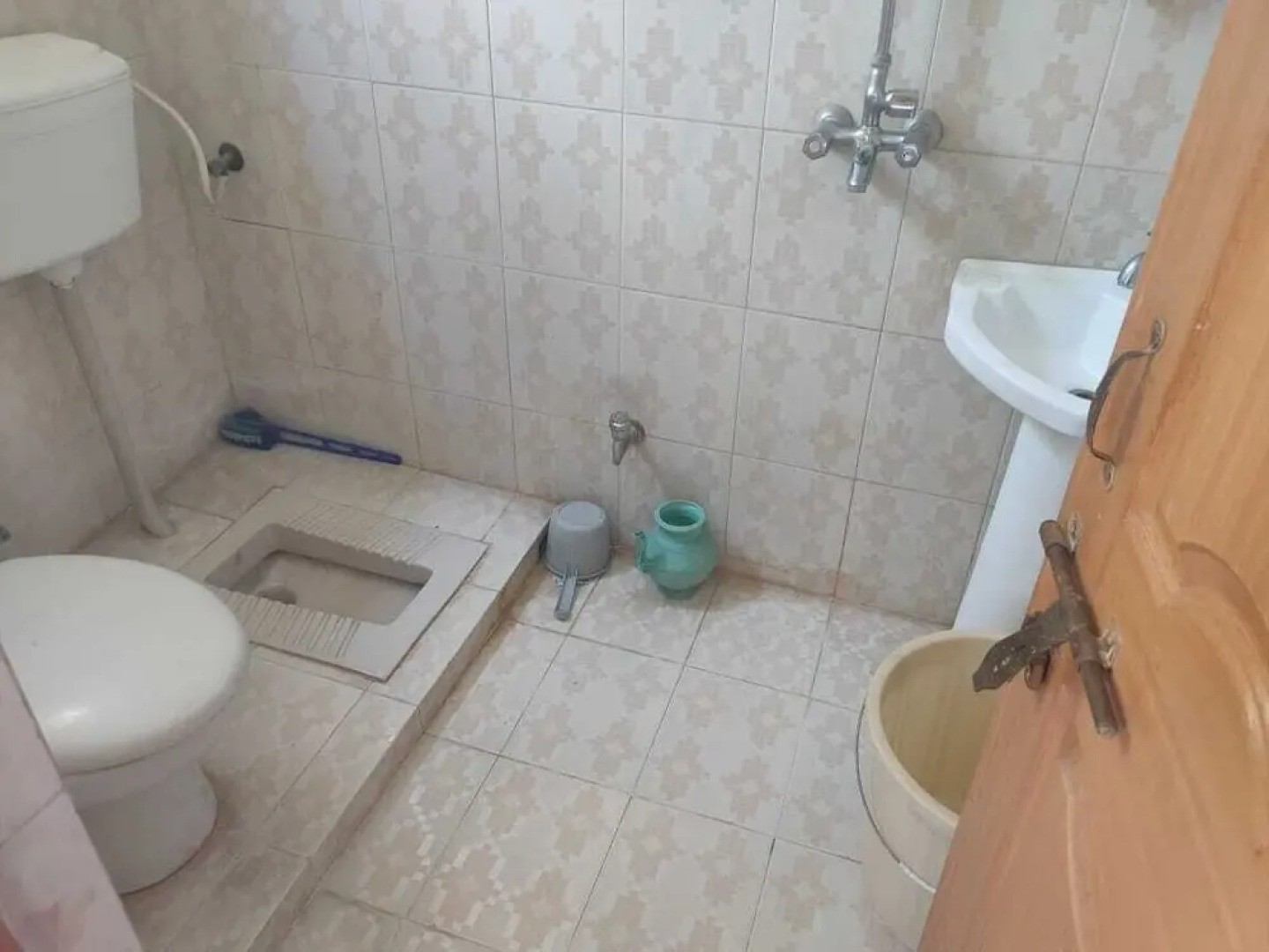 The Grand Hotel & Restaurant