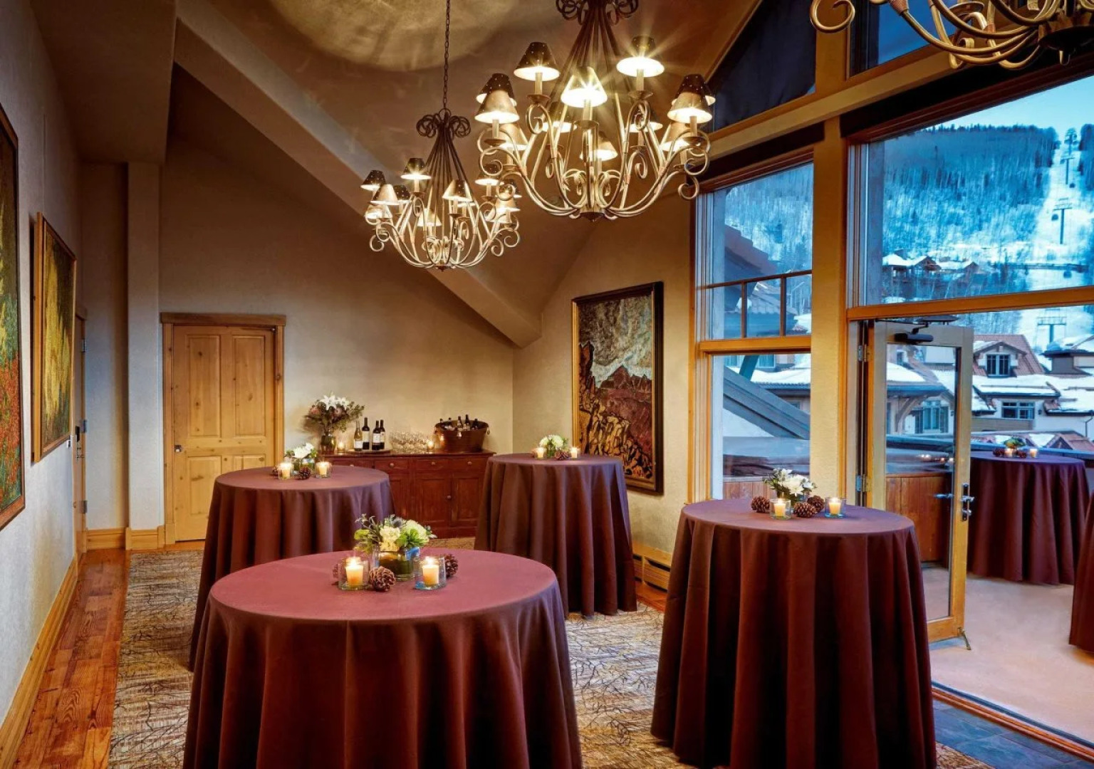 Fairmont Heritage Place, Franz Klammer Lodge