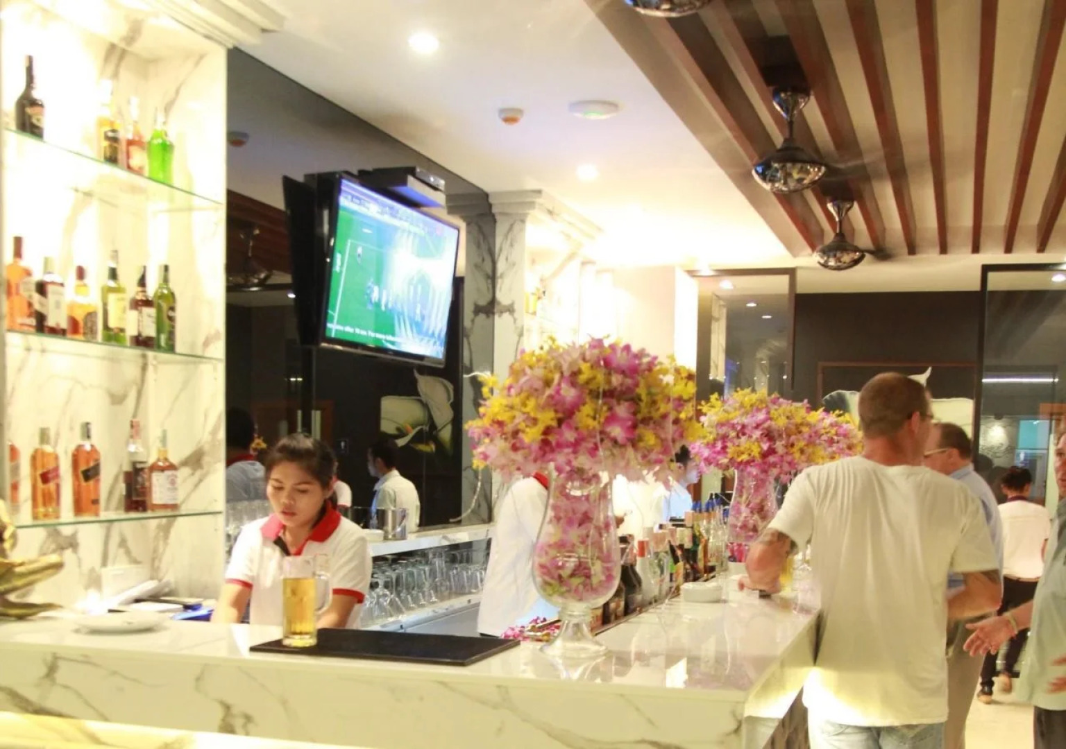 Hemingways Silk Hotel