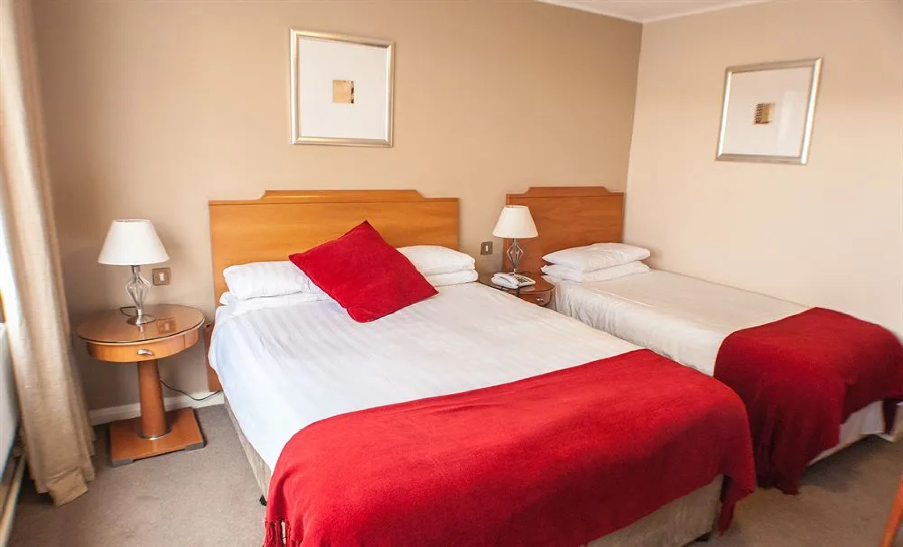 Alcock & Brown Hotel