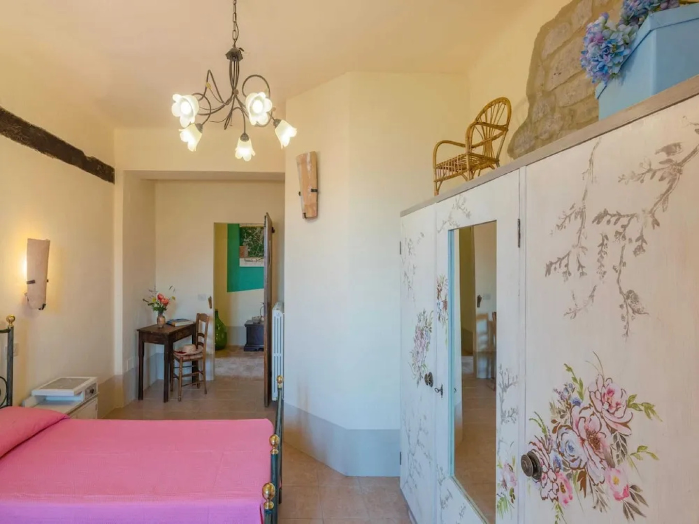 Gorgeous Apartment With Pool Near Sibillini Mountains