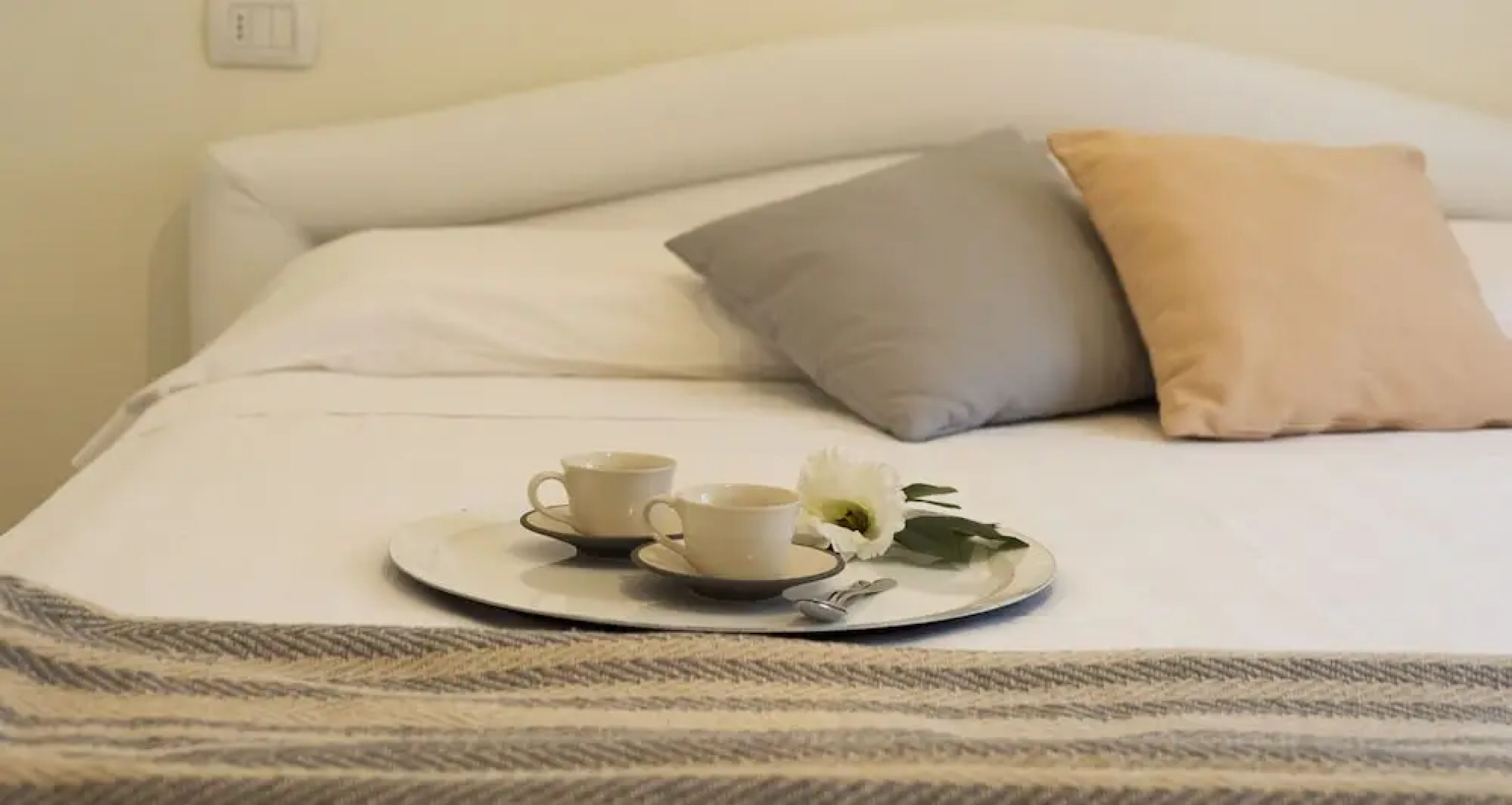 Altido Wood and White With Lake View