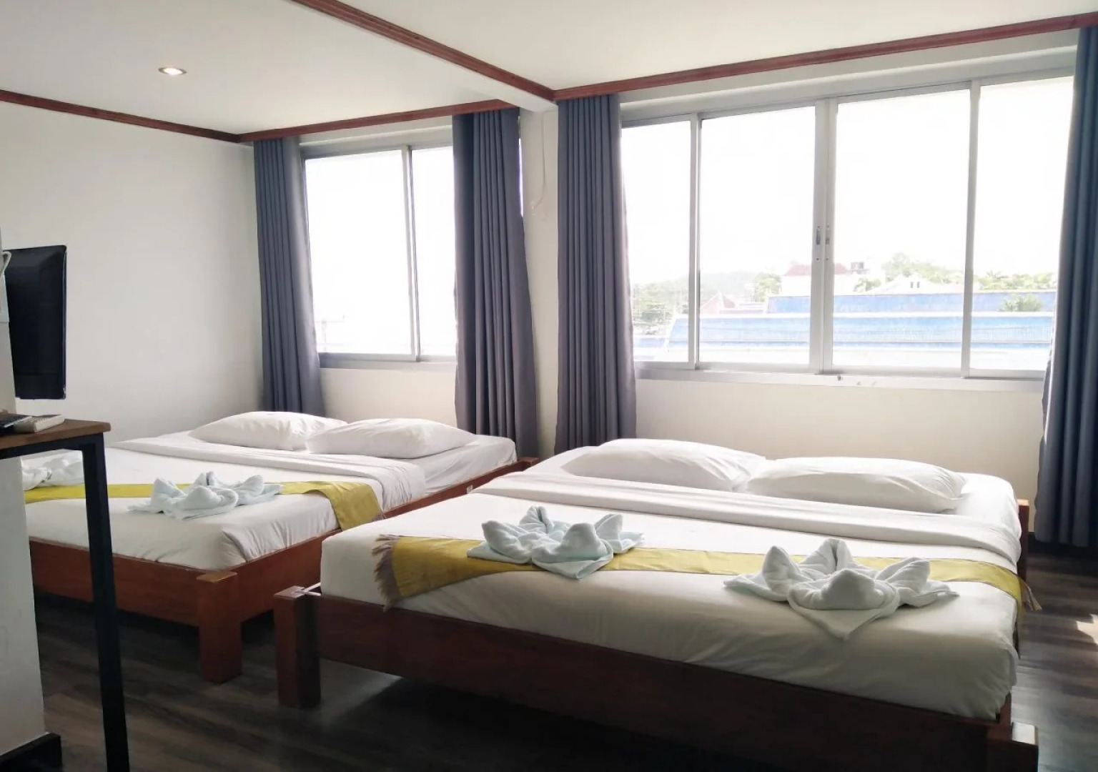 Pimpimarn Beach Hotel