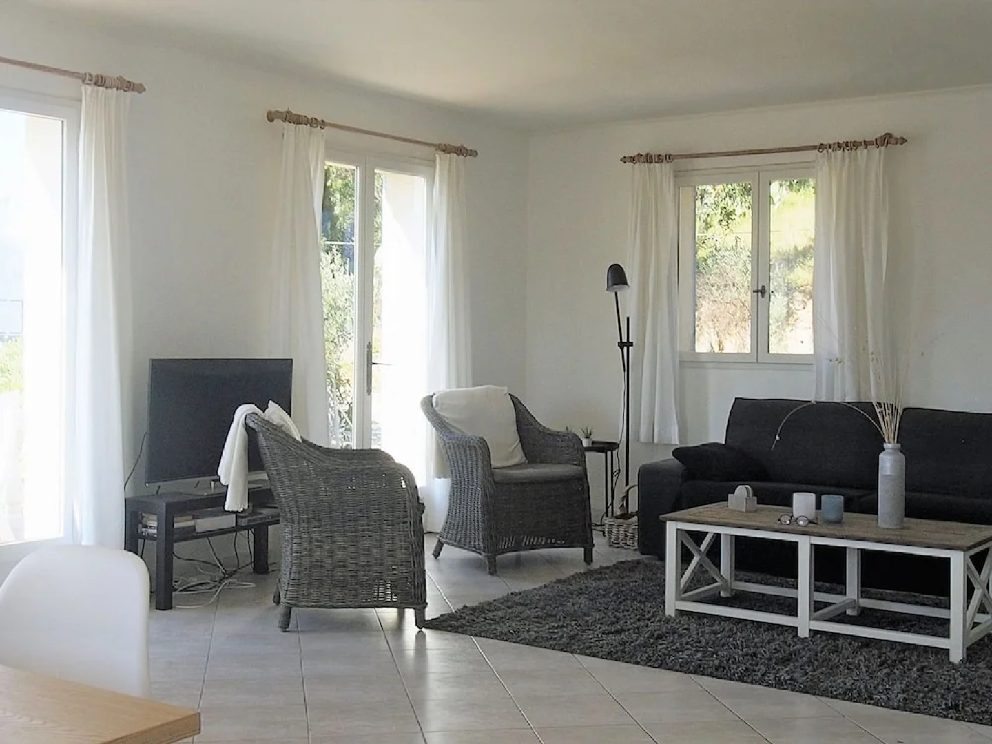 A Tastefully Furnished Villa With Private Pool, 8 km From the Mediterranean Sea
