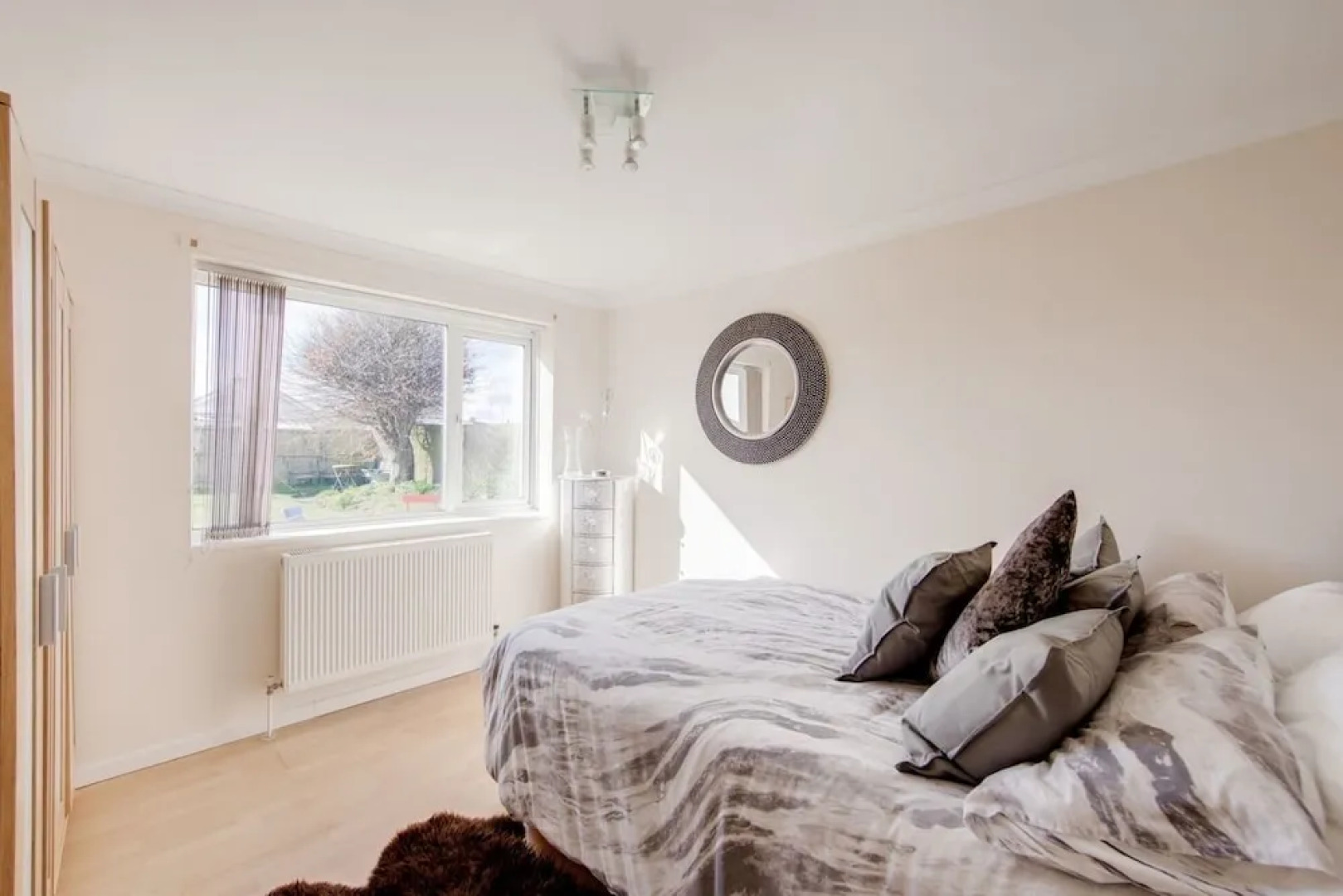 Bungalow 2 min Walk to Beach and sea Sleeps 6