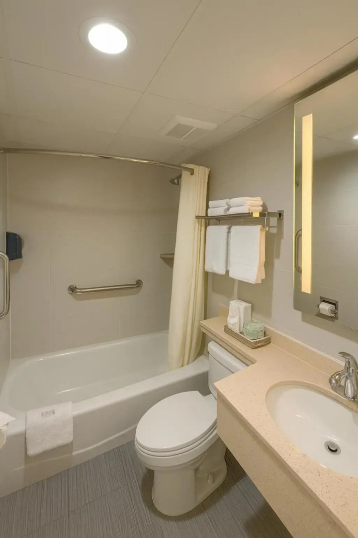 The Floral Park Motor Lodge