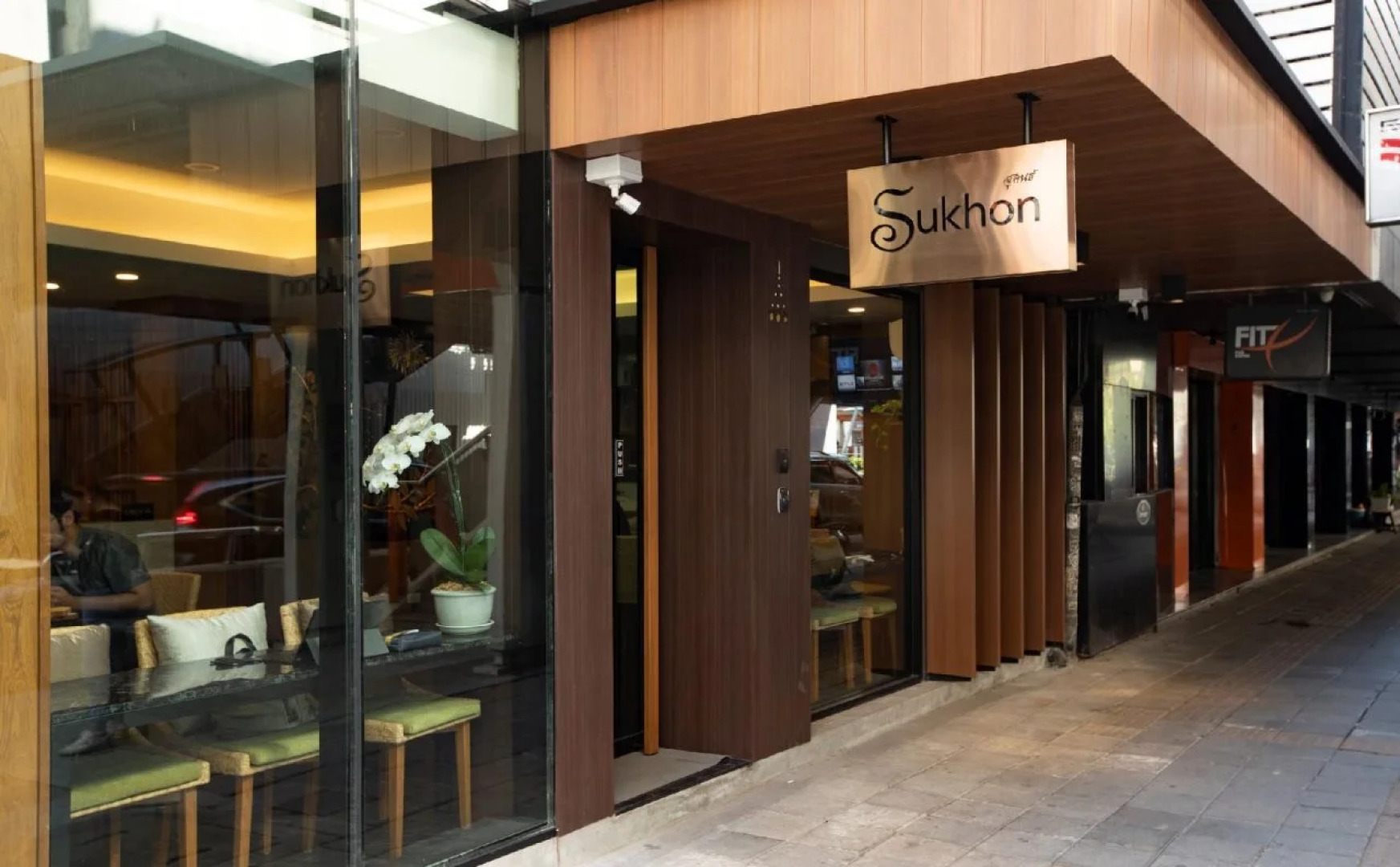 Sukhon Hotel