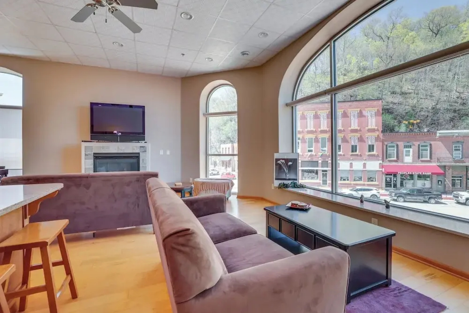 Mcgregor Condo w/ Brewery On-site: Steps to River!