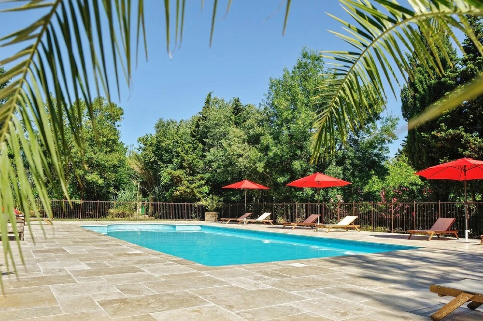 House With 3 Bedrooms in Grans, With Pool Access, Furnished Garden and