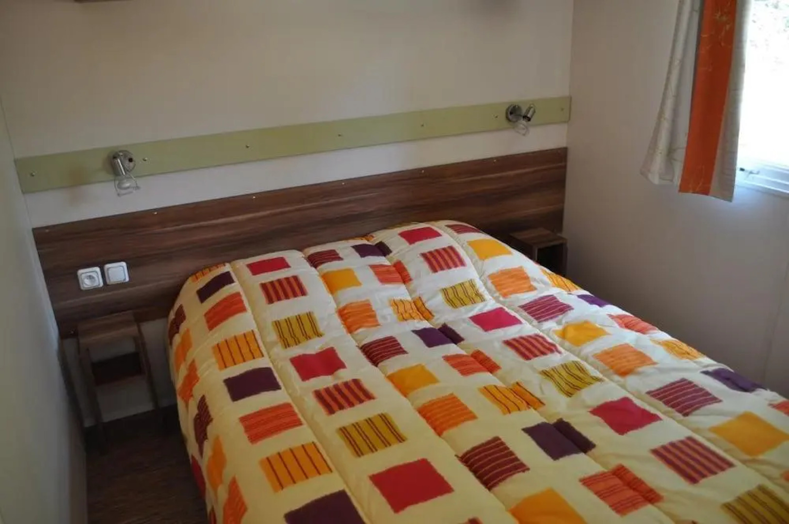 Camping Des Bastides Logements Insolites