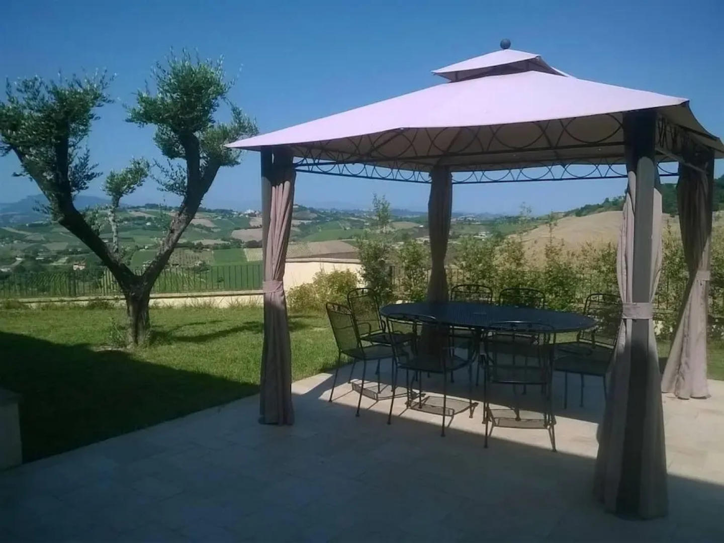 Villa With 3 Bedrooms in Provincia di Ascoli Piceno, With Wonderful Mountain View, Private Pool, Furnished Garden