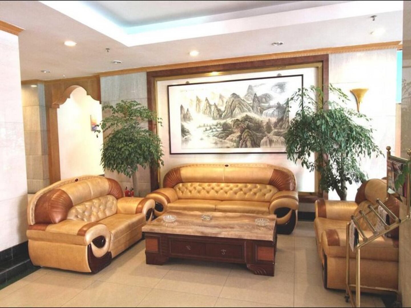 Kunming Yunmei Hotel (Nanping Pedestrian Street)