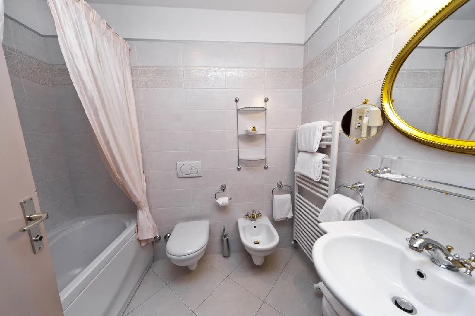 Parkhotel Mondschein, a Member of Design Hotels