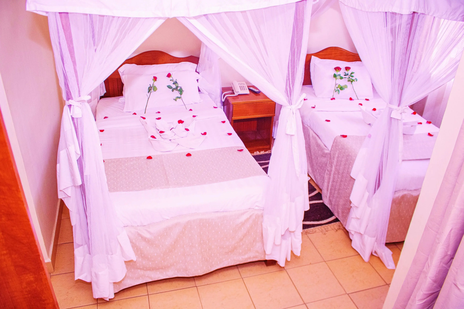 Tea Tot Paradise Hotel