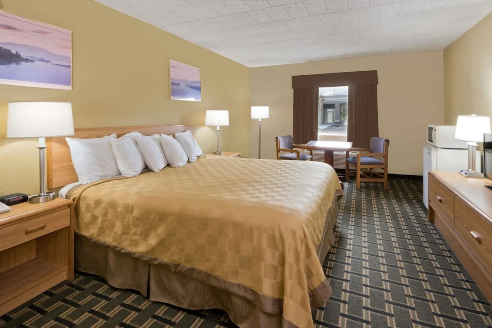 Days Inn Batavia Darien Lake Theme Park