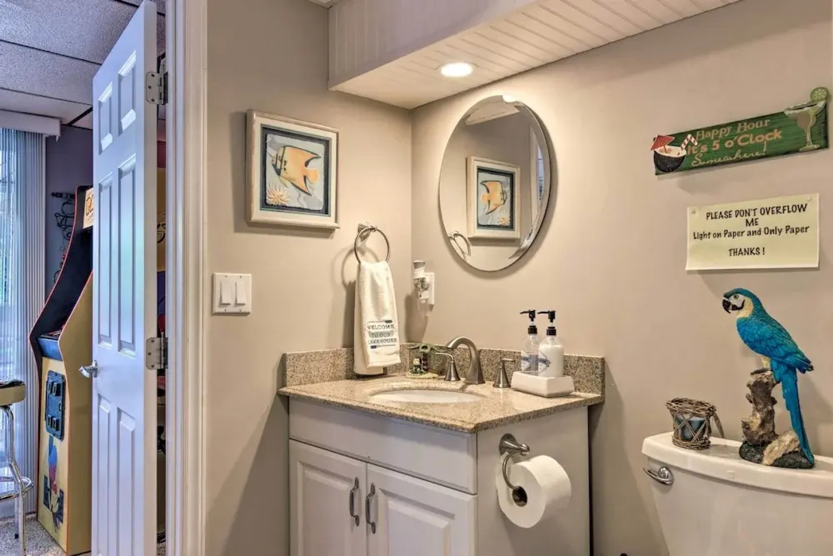 'paradise Lakehouse' in Hickory w/ Dock & Views!