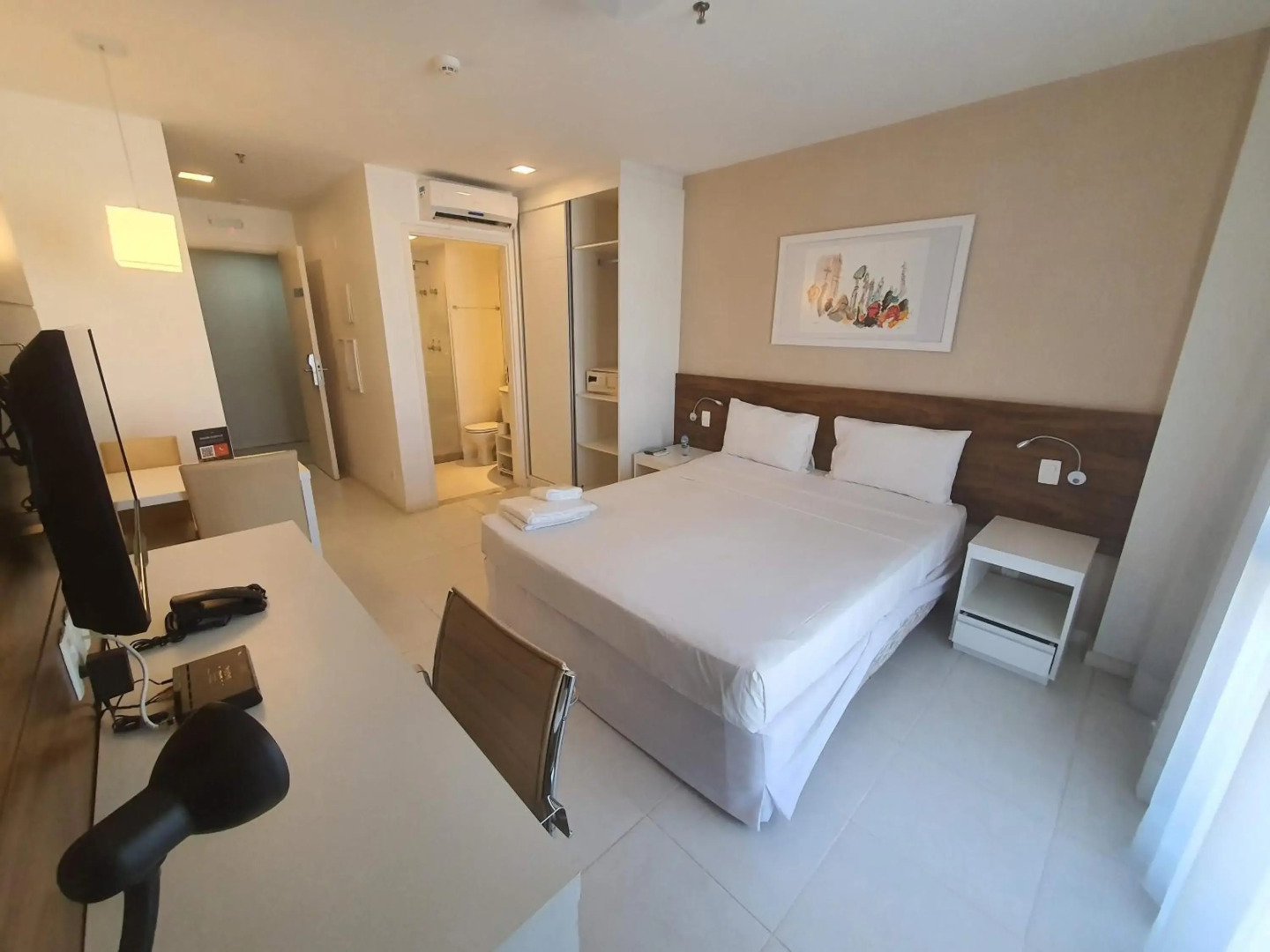 Hplus Vision Executive