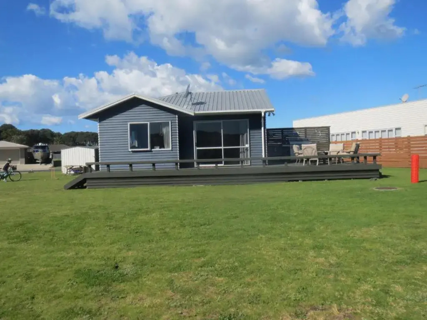 Hosts on the Coast Harbour Views