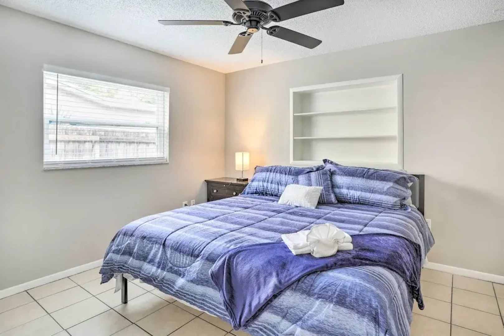 Sun-kissed Largo Escape: Private Pool & Patio