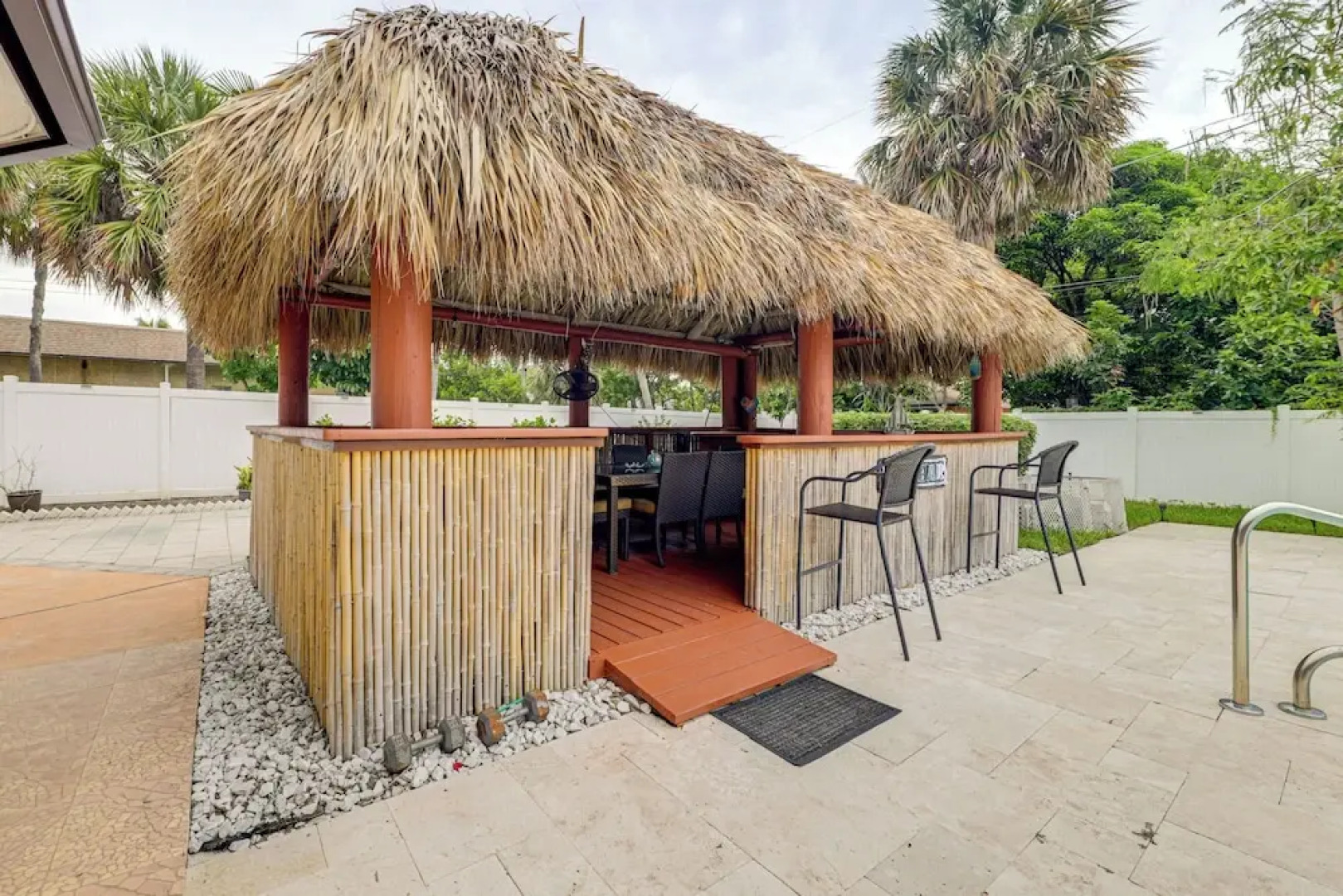 Swim, Barbecue & Game: Home 4 Mi to Pompano Beach!