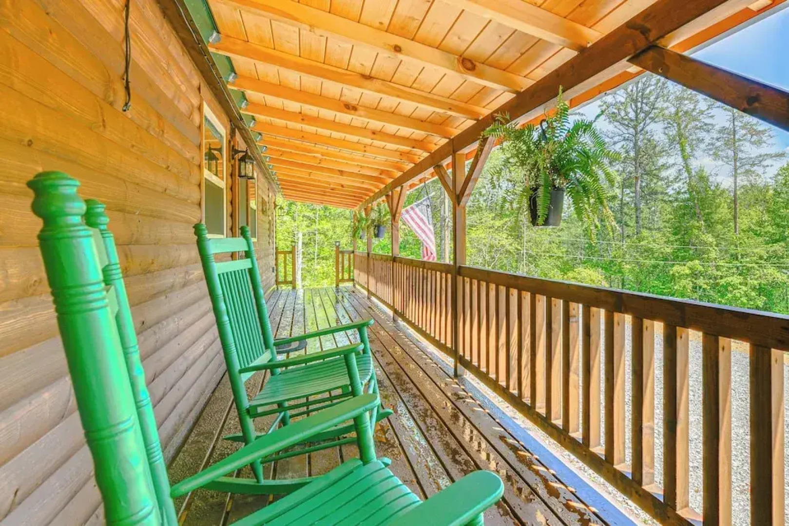 11 Mi to Smoky Mtns: Dog-friendly Sevierville Home