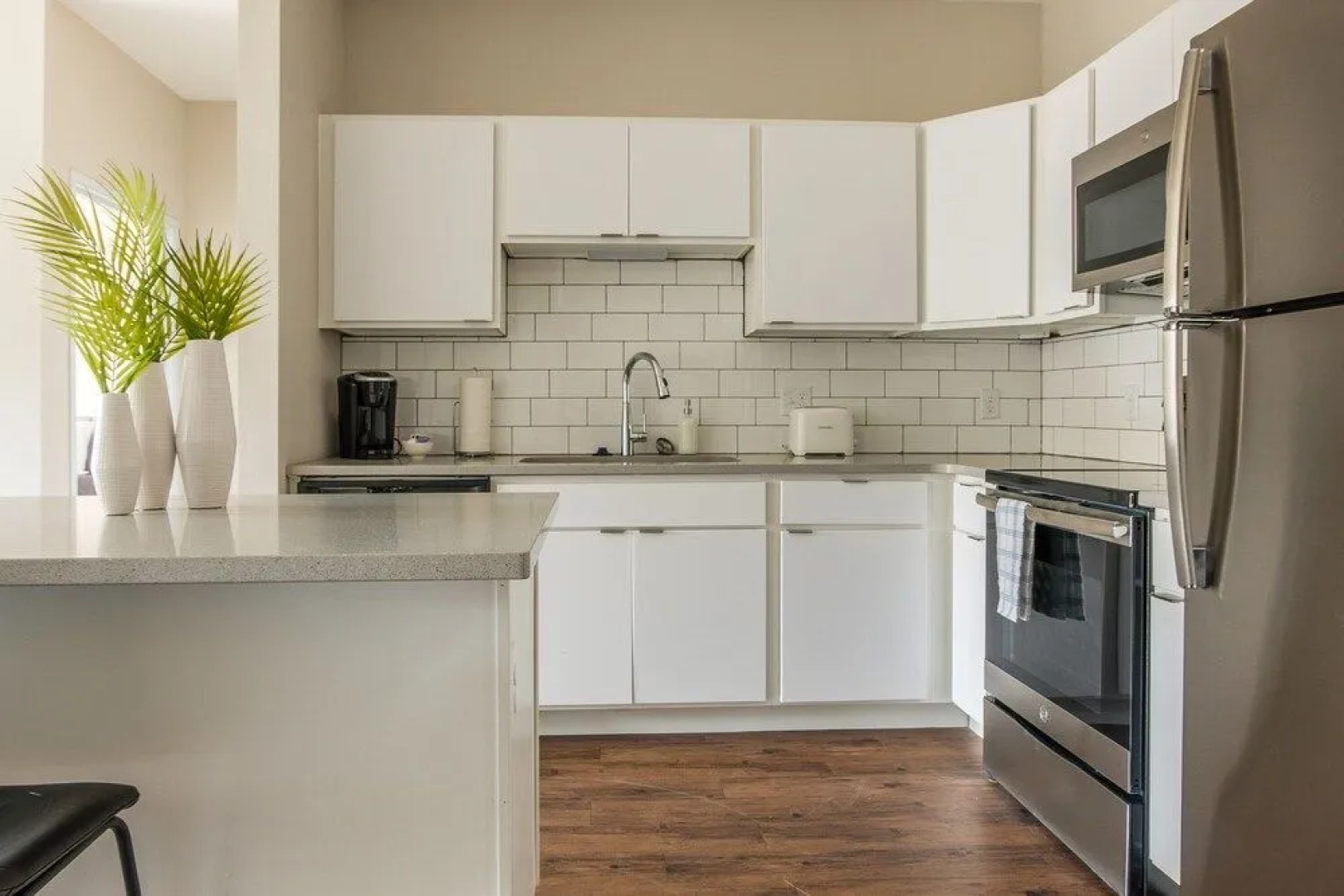 FRONTDESK Core Apts Campustown Ames