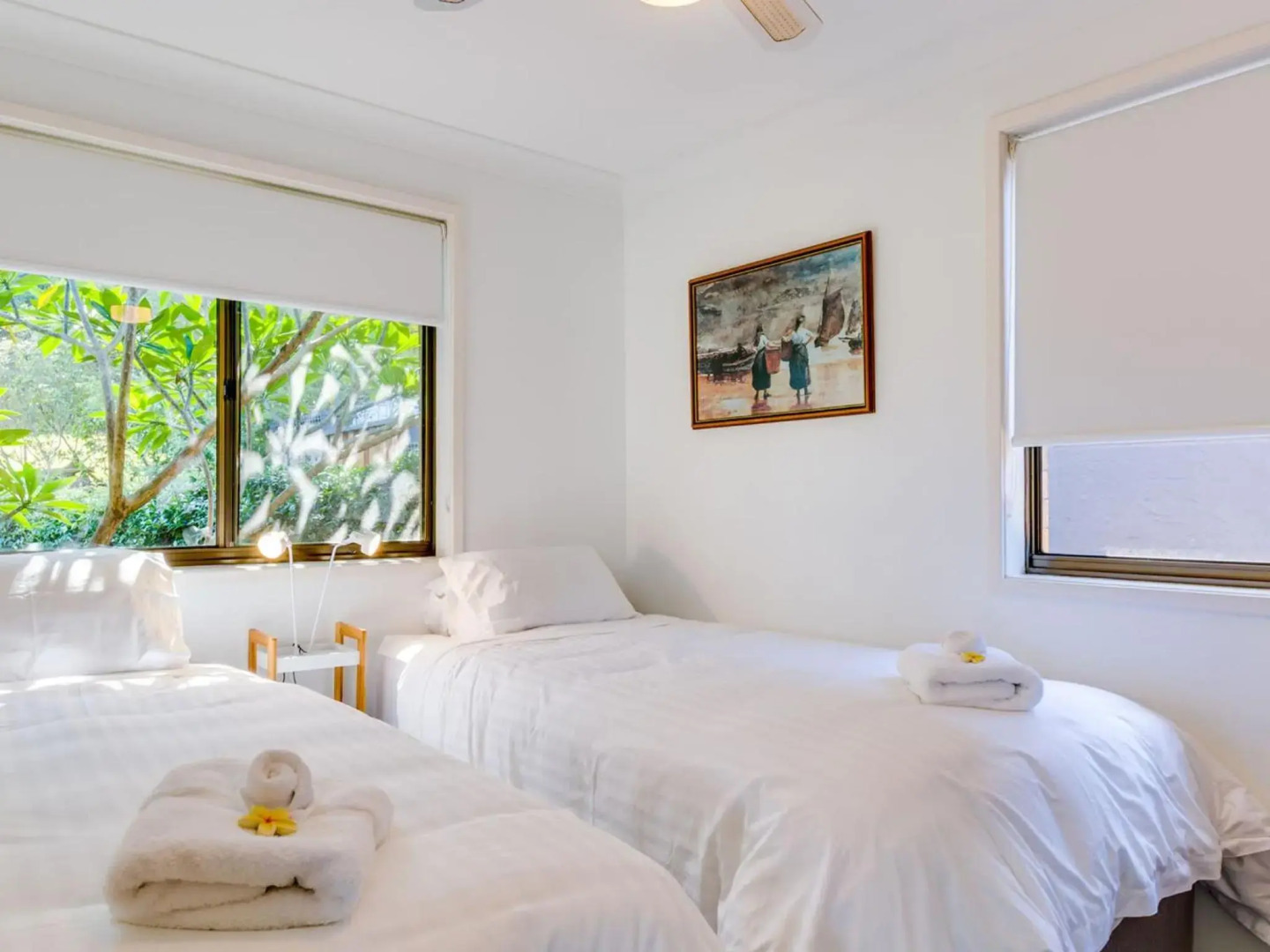 OSPREY Gerroa 4pm check out Sundays