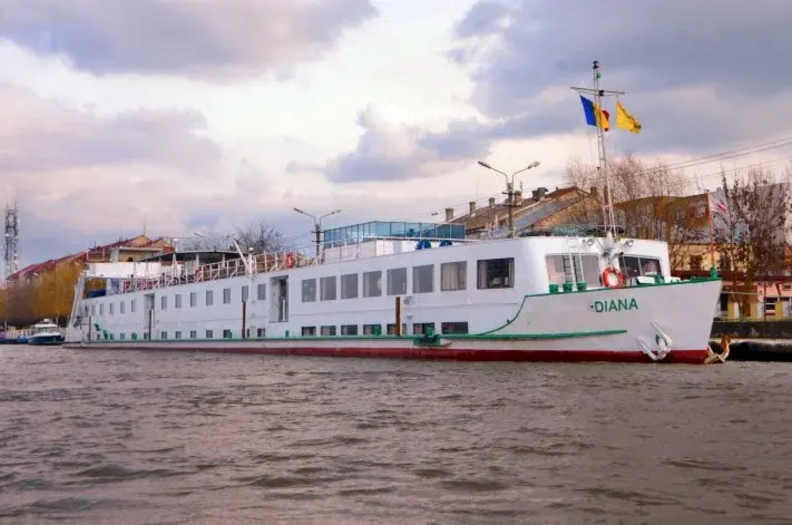 MS Diana-Nava de croaziera pe Dunare