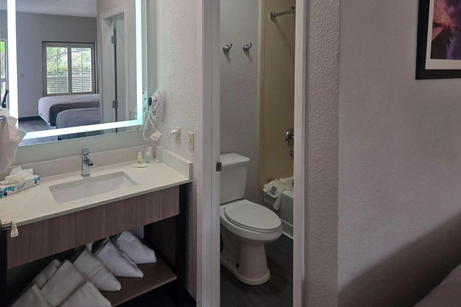 Quality Inn & Suites Sunport Airport Albuquerque