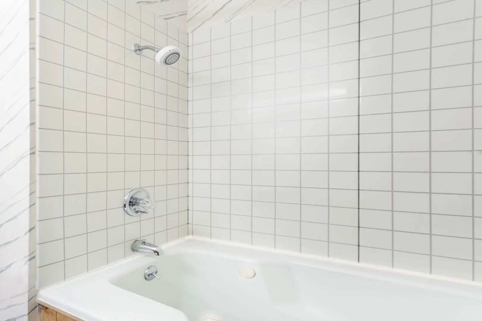 Clarion Pointe Valley Inn