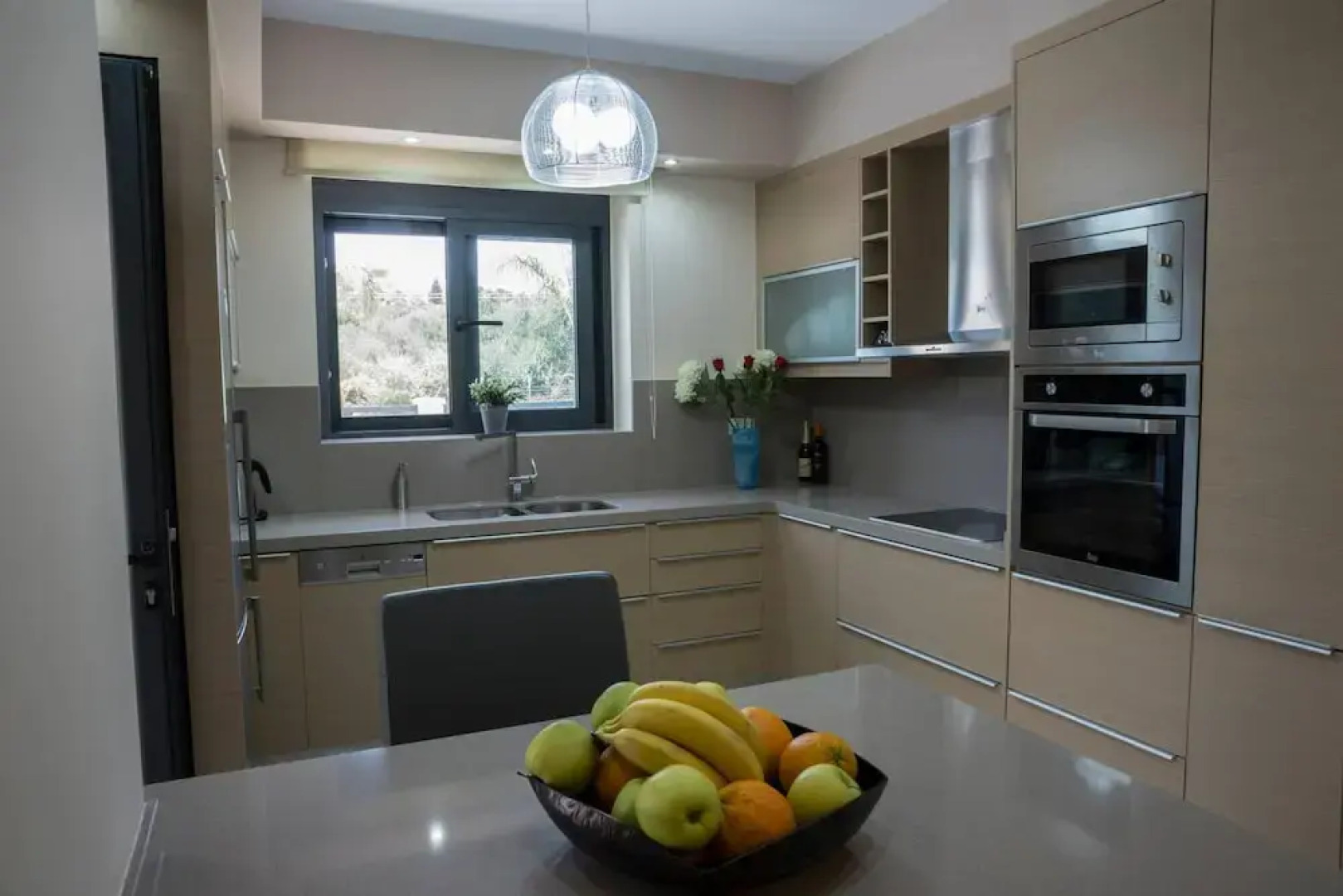 Luxurious Modern Mansion With Private Pool and Sauna 200m From Beach