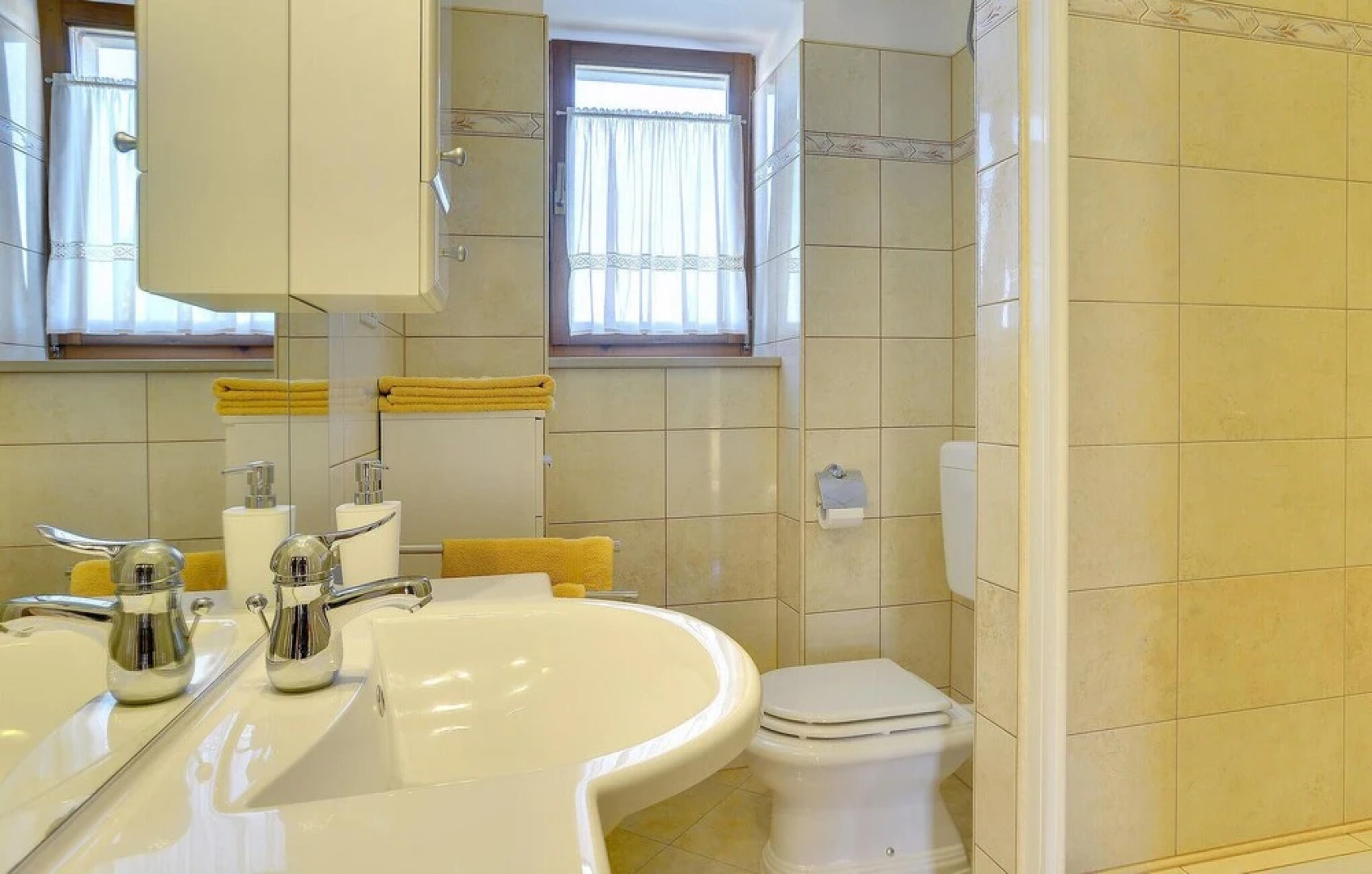 Amazing Apartment in Rakalj With 1 Bedrooms and Wifi