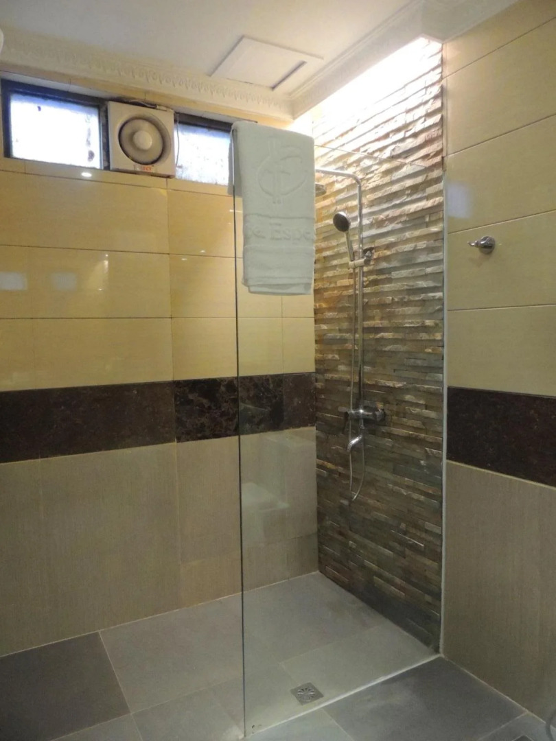 Esperado Gateway Hotel