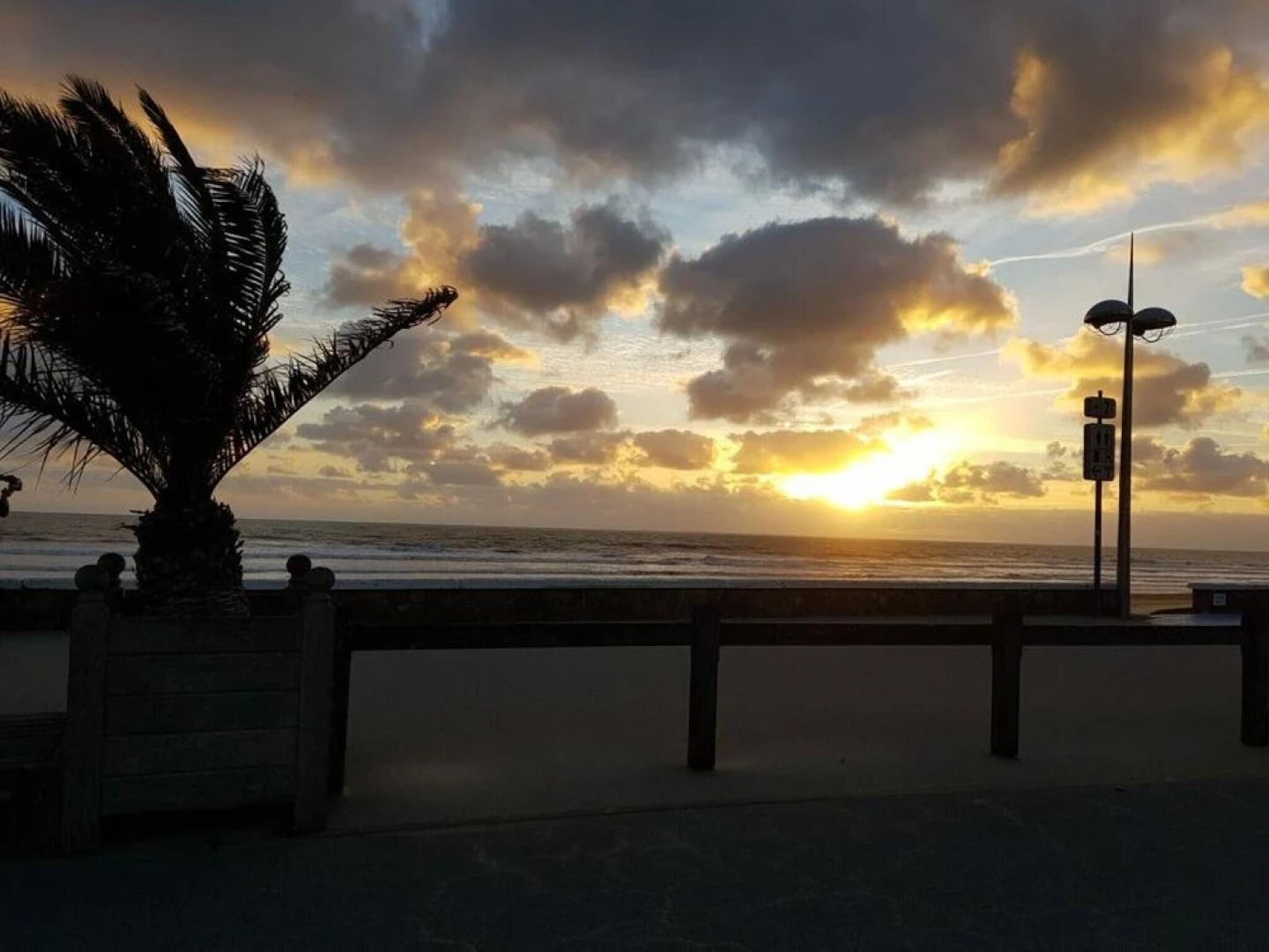 Bungalow With 2 Bedrooms in Saint-jean-de-monts, With Pool Access, Fur