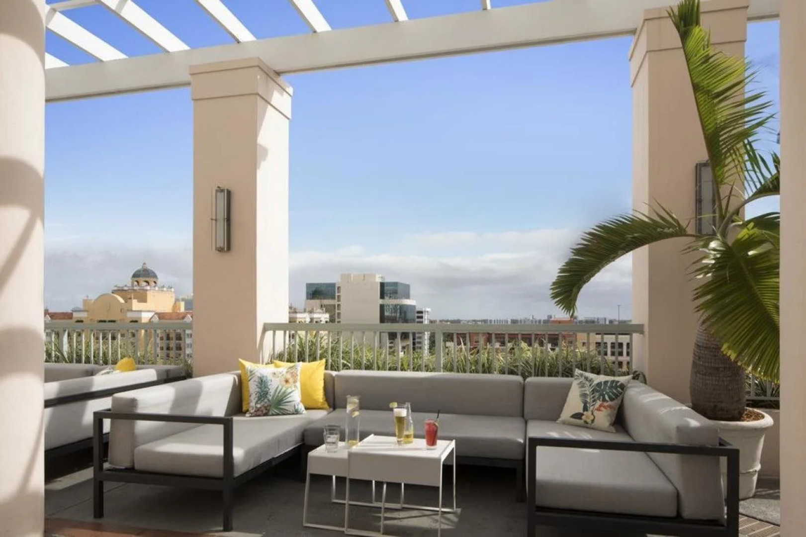 Hotel Colonnade Coral Gables, Autograph Collection