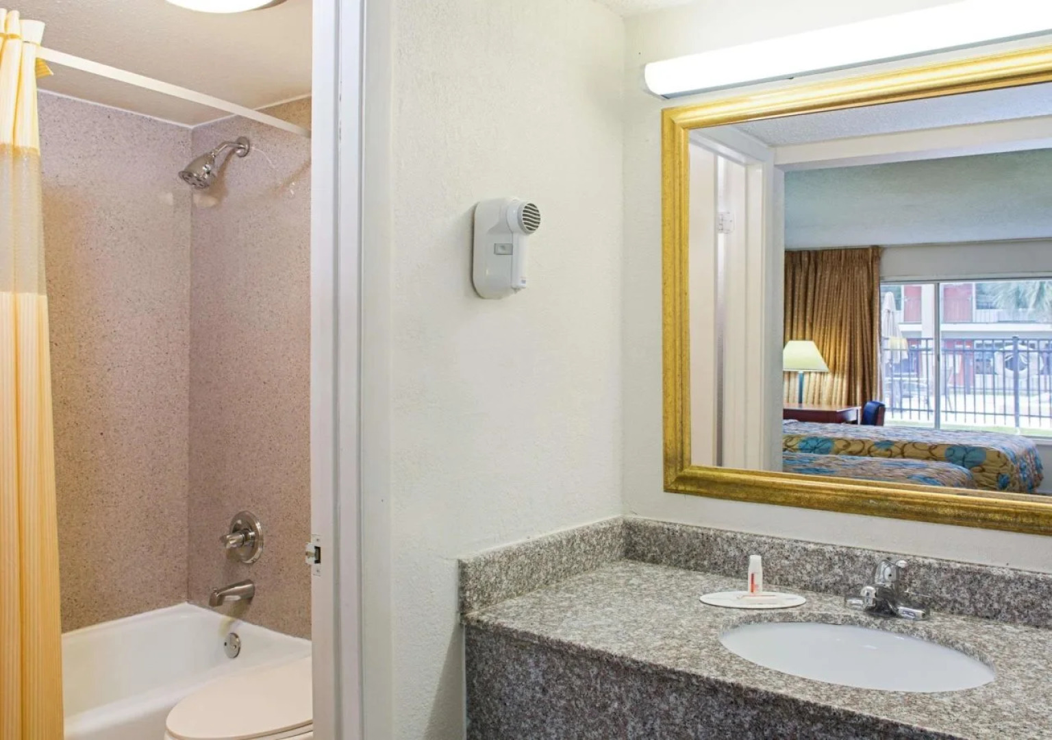 Days Inn Tallahassee-Government Center