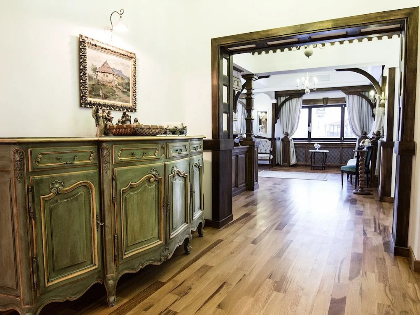 Casa din Bran- Inn Center