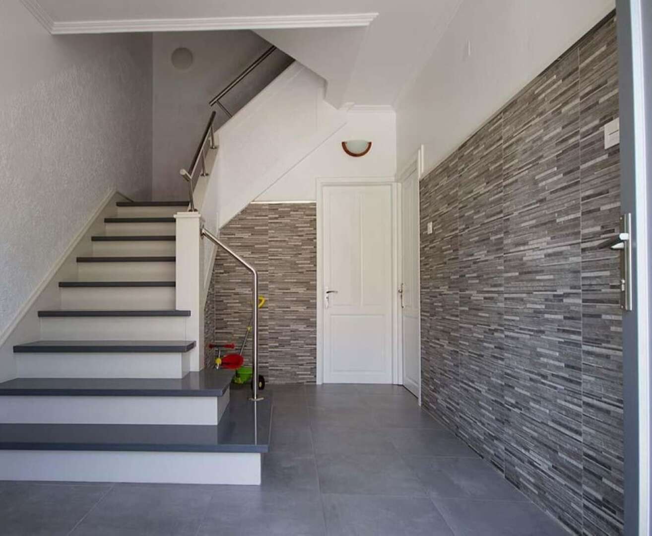 Apartment - 3 Bedrooms with WiFi - 106763