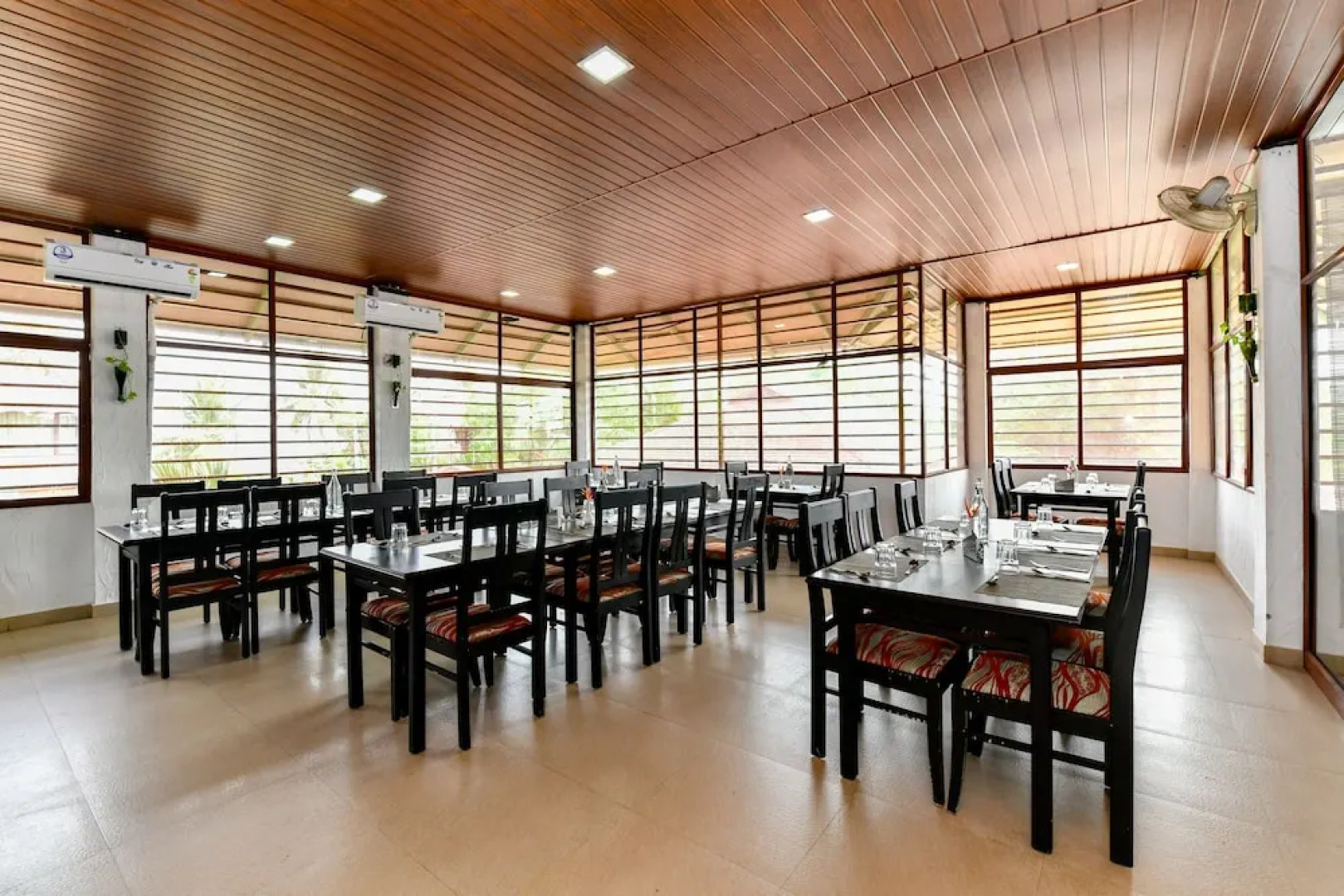 Palette Resort - Grand Ayur Island