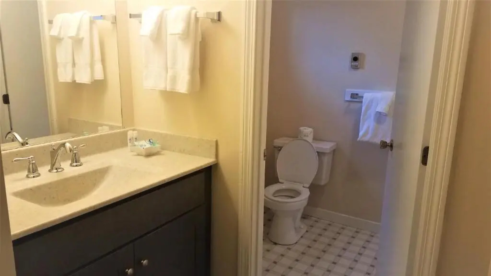 The Lighthouse Inn & Suites